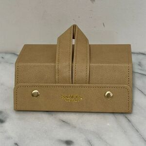 SANCIA SUNGLASSES CASE - EUC